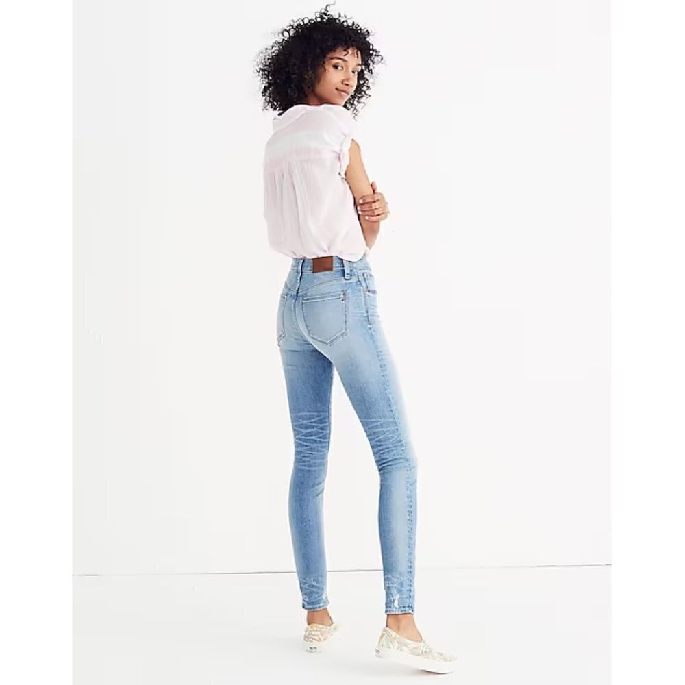 Madewell 9" High-Rise Skinny Jeans: Destructed-Hem Edition Size 25 Jeans